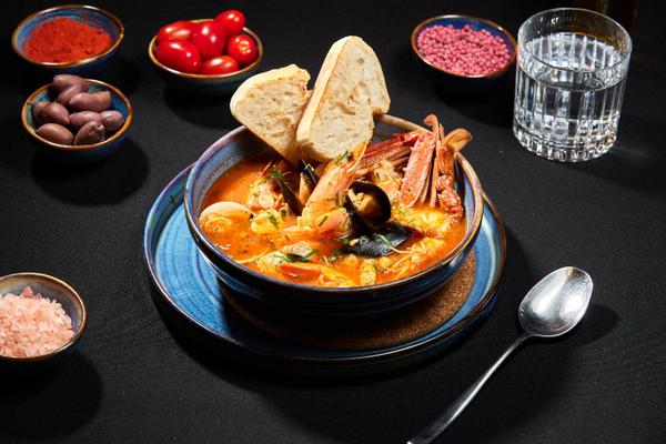 Supa de Peste si Fructe de Mare